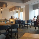 イースト ウィンド - 店内