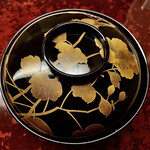 道人 - 出汁は繊細な口当たりが更に繊細になっている。京都一の出汁と太鼓判。わたくしは、この椀物を楽しみに伺うようなもの。