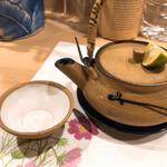 うを徳 - 山梨県都留の松茸と穴子の土瓶蒸し