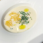 AU GAMIN DE TOKIO table - 