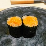 鮨 唐島 - ウニの海苔巻き