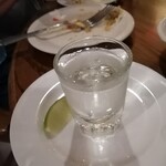 マイクス - ショットのテキーラは一番安くて５２０円(税別)