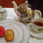 マリアージュフレール - 雲南紅茶とマドレーヌ