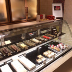 The Peninsula Boutique & Café - 店内