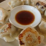文華楼 - ラー油はもう少し欲しいところ