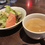 Ikkenya Dainingu Waiwai - セットのサラダ＆スープ