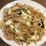 Tenkou Gyouzabou - 見た目ソース焼きそばですが本格的な中華焼きそばなんです　隠れたヒット作だと思います　隠してないけど（笑）