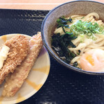 こがね製麺所 - 鶏ササミカツ+カニカマ天+温玉ぶっかけ