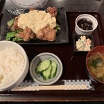 Akamaru - ランチ、たっぷり野菜のチキン南蛮です。（2020年9月）