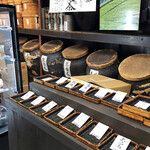 蓬莱堂茶舗 - 店内のワンシーン