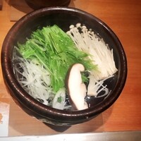 日本料理 斗南 - しゃぶしゃぶの様子。