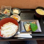 よねさん - 刺盛＆金華サバ西京焼定食(1000円）