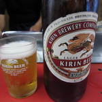 炭火焼肉 てんぐ - 瓶ビールはキリンかアサヒ　キリンをチョイス。