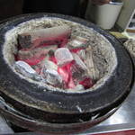炭火焼肉 てんぐ - 炭スタンバイ