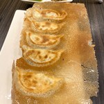 羽根付き餃子とイタリアンのお店 ベンヴェヌート - 