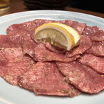 焼肉 静龍苑 - 中タン塩