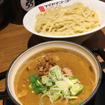 Fujiyama Go Go - 牛ホルカレーつけ麺　大盛