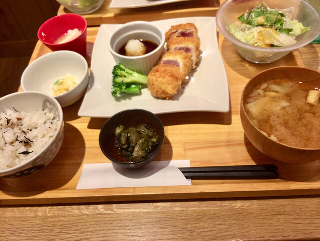 おぼんdeごはん ペリエ千葉店 オボンデゴハン 千葉 定食 食堂 食べログ