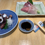 まるは食堂 - タコブツと刺し身盛合わせ並
