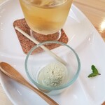 Natural Cafe GRANROCK - 小松菜アイス