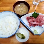 Yamawa - 定食全貌。