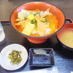 海鮮どんや とびしま - 鮭親子丼