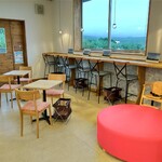 アップルテラス - カウンター席からも北信五岳が見えるそう。