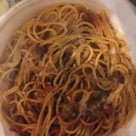 タパス＆タパス - タパス＆タパスのこだわりのミートソーススパゲッティ 大盛 1,200円（税込）