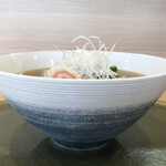 中華そば 深緑 - 「白出汁」の丼