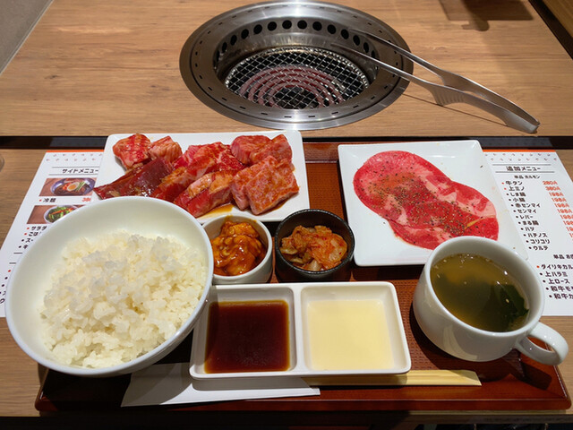 お肉屋さんのひとり焼肉 若江岩田駅前店 若江岩田 焼肉 食べログ