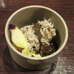 クーリエール - 日本酒で炊いたサザエ/その煮汁を使ったたこ焼き/フォアグラのポワレ/とろろ昆布/サザエの肝とアマゾンカカオのソース