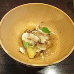 クーリエール - 太刀魚とキタアカリと椎茸のテリーヌ/落花生/マッシュルーム/マイクロバジル/ライム