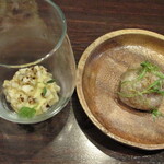 クーリエール - 3種のホワイトコーン～ホワイトコーンのクリーム・焼き上げたホワイトコーン・ホワイトコーンを混ぜ込み揚げたレンコン饅頭・マイクロセルフィーユ