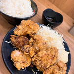 伝説のすた丼屋 - 