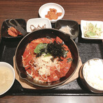 KOREAN DINING 長寿韓酒房 - 鉄板タッカルビ飯1,000円
