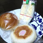 カギセイ - Wクリームパン&焼きそばパン&卵サンド