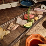 ひとひら - 刺し盛りもハーフで♪穂紫蘇が添えてあるとテンション上がる☆