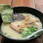 久留米らーめん　鐡釜 - ラーメン700円