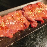 ホルモン 稲田屋 - 