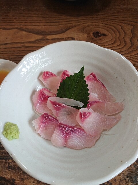 うな重上3150円 鯉のあらい500円 鯉の天ぷら1枚100円 By Umerakkopapa 丸一 柳生 うなぎ 食べログ