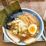 らーめん大吉 - 豚骨醤油ラーメン