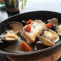 800°DEGREES ARTISAN PIZZERIA - 甘鯛のアクアパッツァ