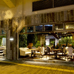 茶屋町 ファクトリーカフェ - 解放感溢れるガーデンテラス！