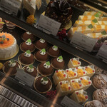 トシ・ヨロイヅカ 東京 - 