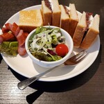 カフェ&バー つばき 名駅店 - 