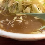 関越ラーメン 仙龍 - スープ