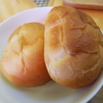 Gatti amando - ◆「パスタセットとデザート盛合せ」◇手作りパン
