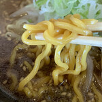 麺屋 よしの - 醤油ラーメンの麺