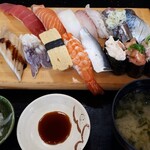 ジャンボおしどり寿司 - 満腹にぎりセット　1100円(税別)
