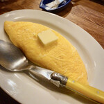 赤坂メトロ - エシレバターの香りと中トロがたまらないオムレツ。